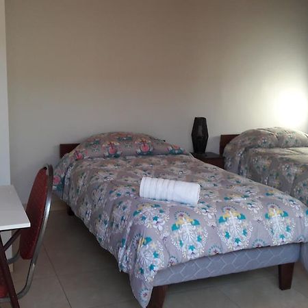 Hostal Casa Flores San Pedro de Atacama Exterior photo